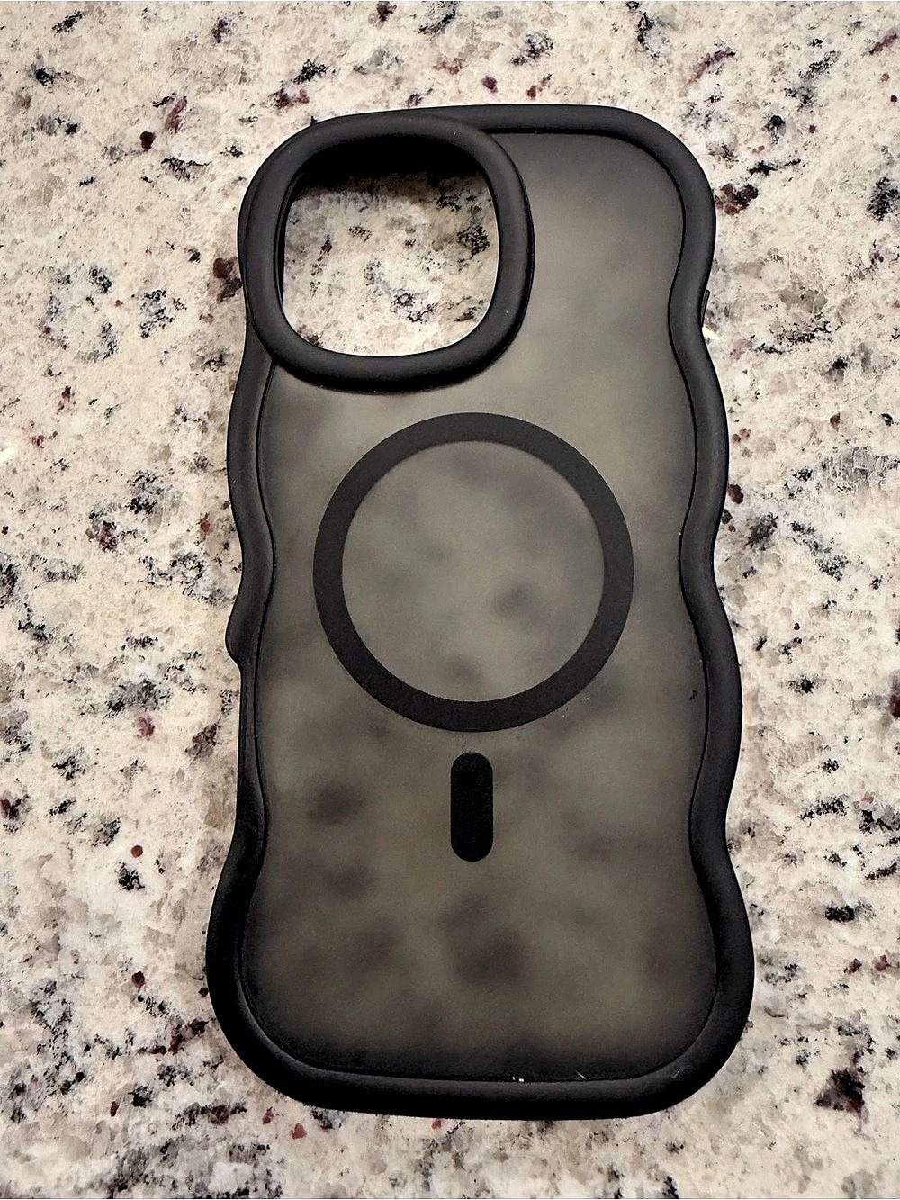 Iphone 16 Pro Max Curvy MagSafe Phone Case